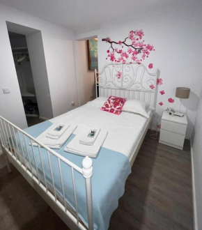 Apartamento com pátio em frente praia